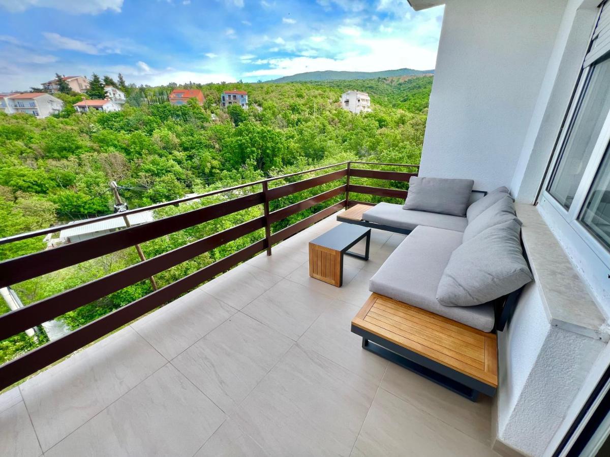 Apartman Velly Jadranovo Exteriör bild